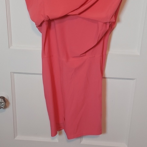 Athleta Infinity Exercise Dress in Coral Petal - Picture 11 of 16